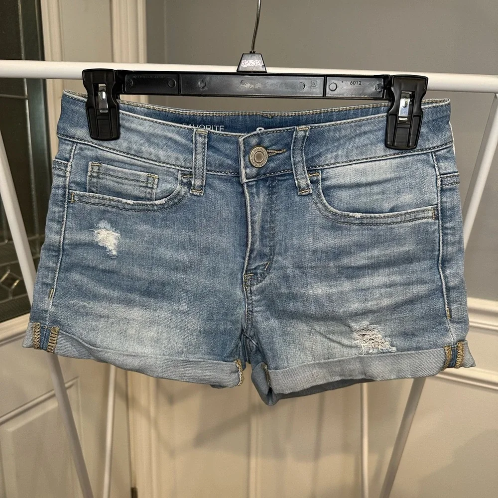 So Denim Blue Juniors Shorts (Size 1) - Picture 1 of 2